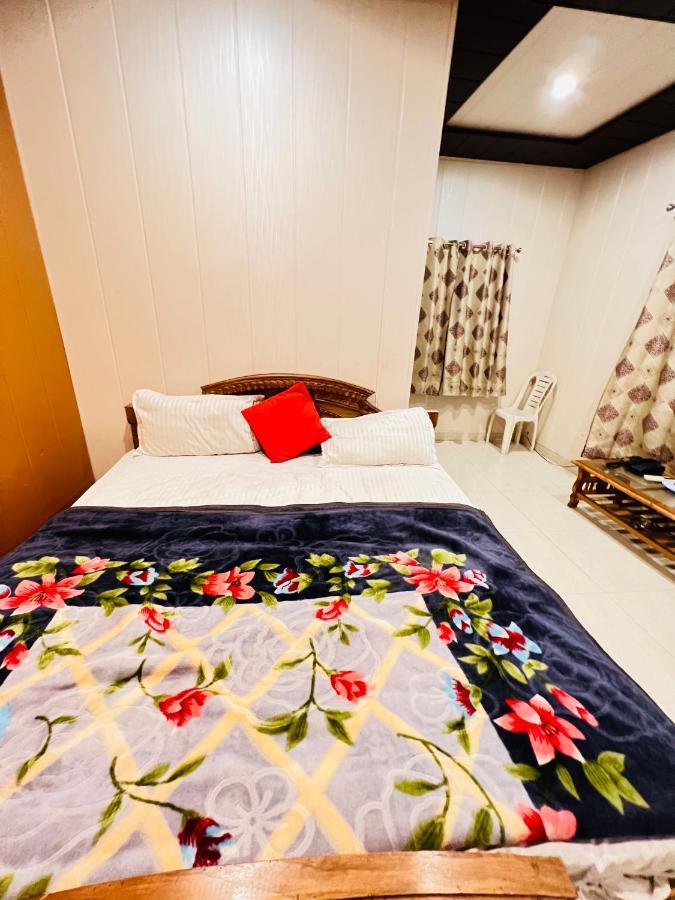 Hotel Rashmi Agra  Esterno foto