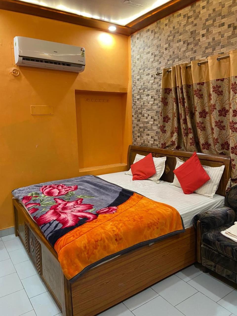 Hotel Rashmi Agra  Esterno foto