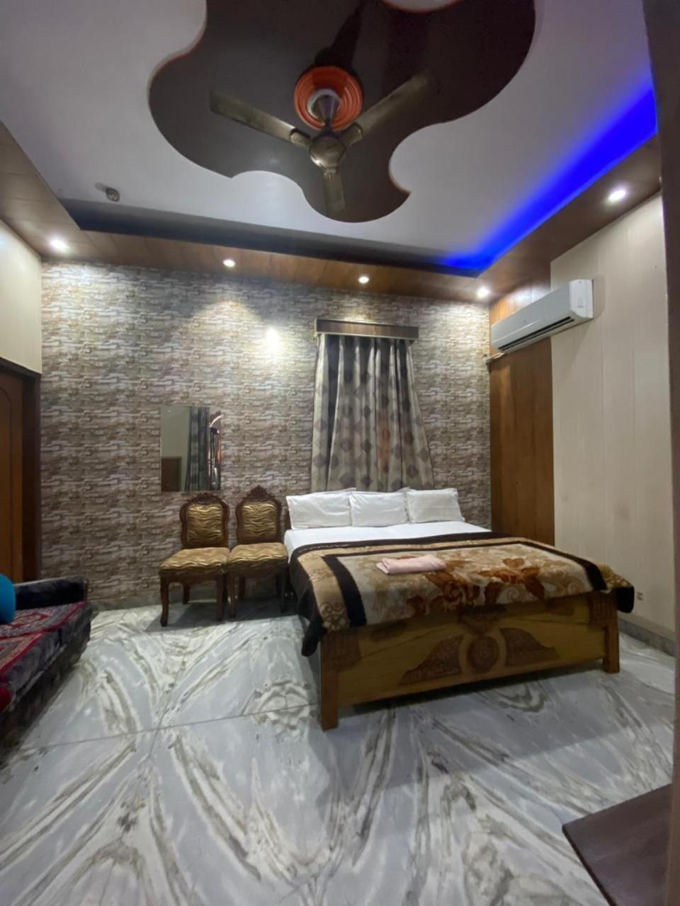 Hotel Rashmi Agra  Esterno foto