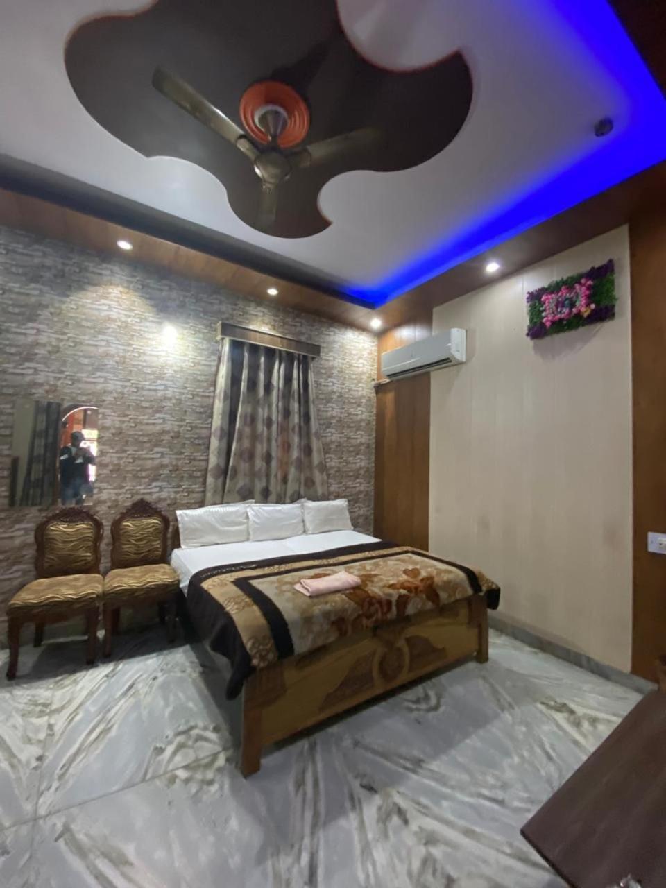 Hotel Rashmi Agra  Esterno foto