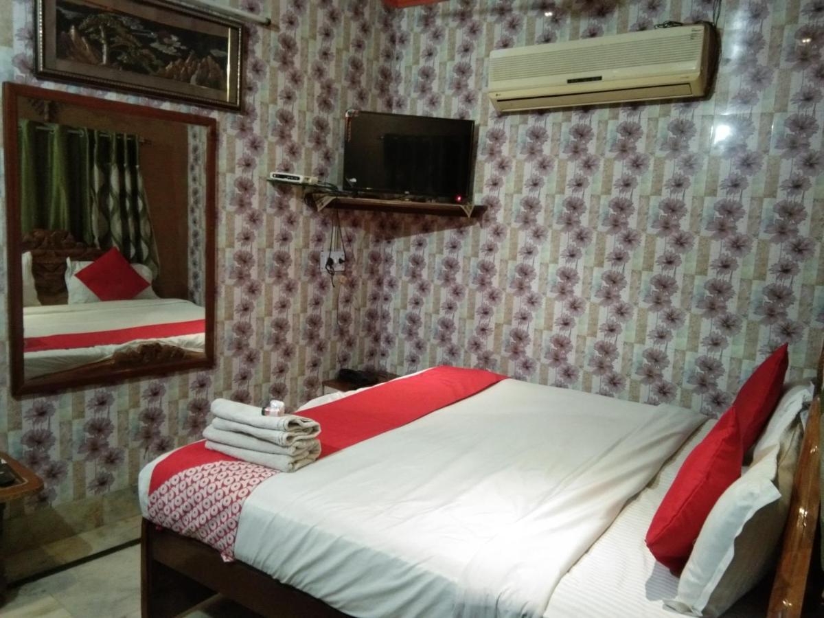 Hotel Rashmi Agra  Esterno foto