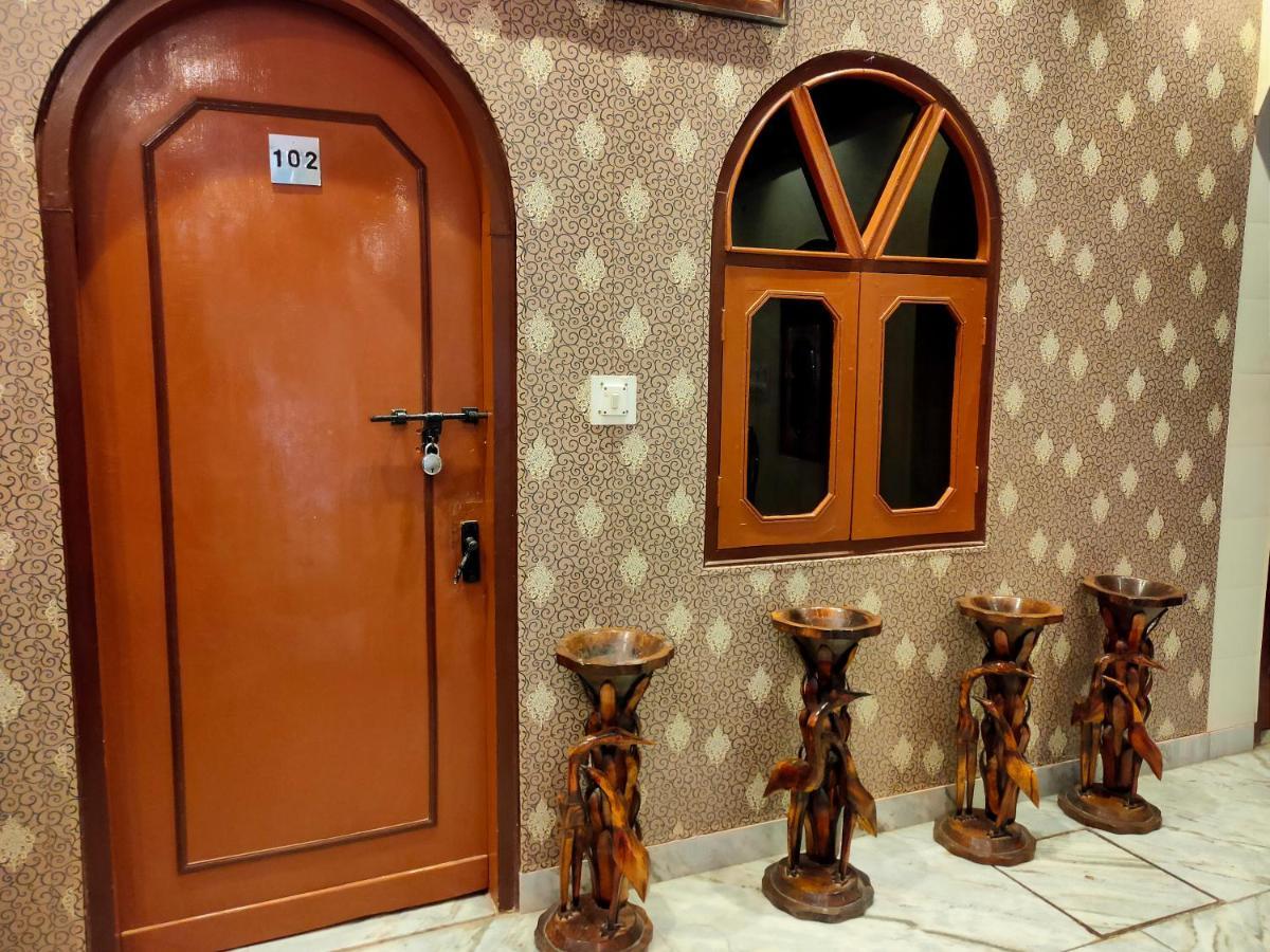 Hotel Rashmi Agra  Esterno foto