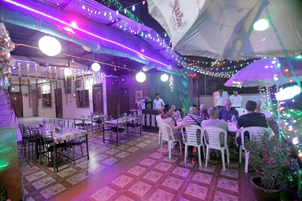 Hotel Rashmi Agra  Esterno foto