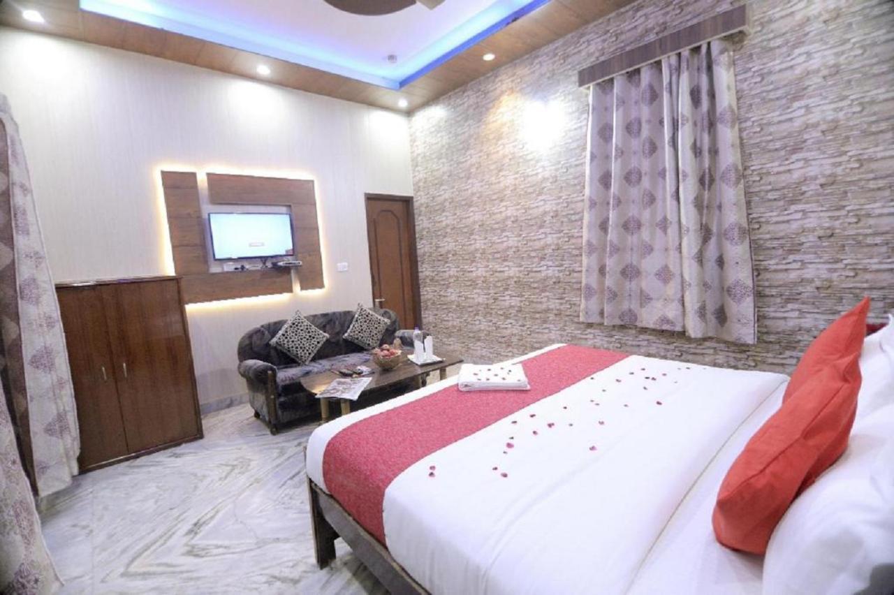 Hotel Rashmi Agra  Esterno foto